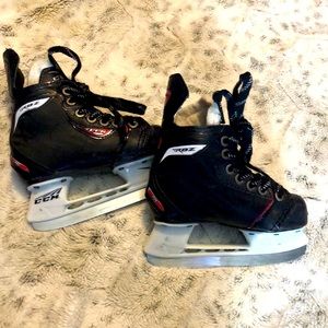 10J Boys Ice Skates